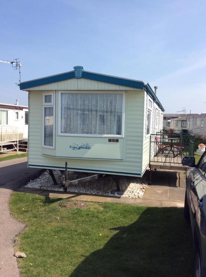 L&G Family Holidays 8 Berth Sealands Familys Only And The Lead Person Must Be Over 30 (Adults Only) Ingoldmells Dış mekan fotoğraf