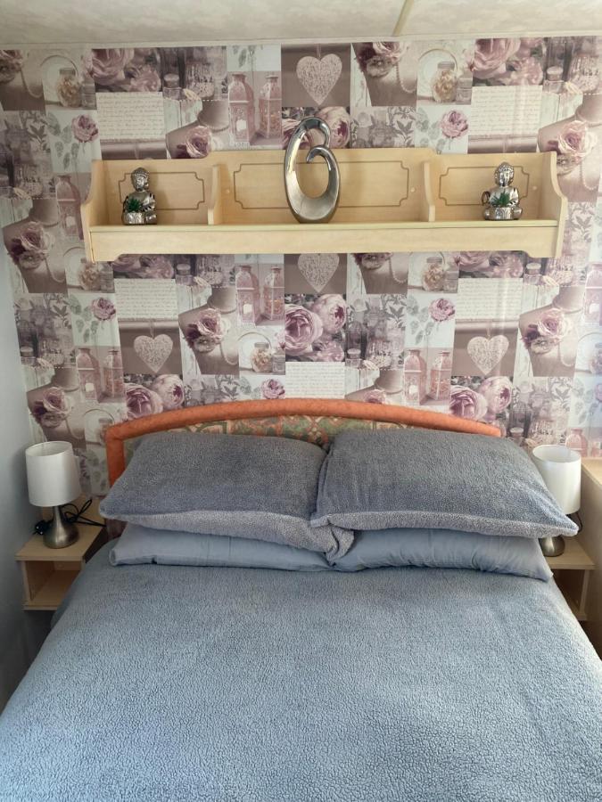 L&G Family Holidays 8 Berth Sealands Familys Only And The Lead Person Must Be Over 30 (Adults Only) Ingoldmells Dış mekan fotoğraf